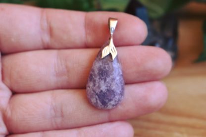 pendentif lépidolite lithothérapie la voie minérale