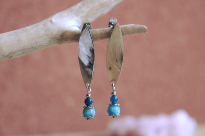 Boucles d'oreilles en apatite bleue bijoux pierres naturelles lithothérapie