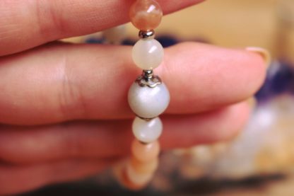 Bracelet pierre de lune lithothérapie fabriqué en France fait main bijoux pierres naturelles cadeau femme fertilité