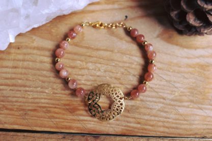 bracelet en pierre de soleil héliolite pierres naturelle bijoux artisanal cadeau femme lithothérapie acier inoxydable doré