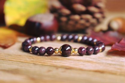 Bracelet grenat réservé
