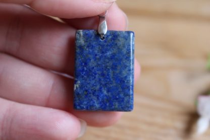Pendentif en lapis-lazuli pierres naturelles bien-être lithothérapie fait main fabriqué en france cadeau femme