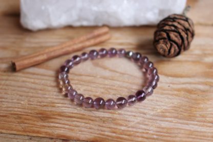 Bracelet en amétrine lithothérapie pierres naturelles bien-être fait main fabriqué en france création unique cadeau femme bijoux artisanaux