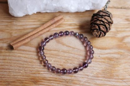 Bracelet en amétrine lithothérapie pierres naturelles bien-être fait main fabriqué en france création unique cadeau femme bijoux artisanaux