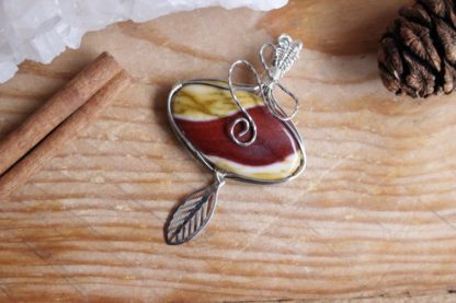 Pendentif en jaspe mookaïte jaspe australien pierre naturelle lithothérapie bien-être artisanal fait main fabriqué en france créatrice de bijoux cadeau original femme pièce unique