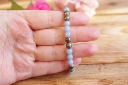 Bracelet en angélite et pyrite pierres naturelles bijoux lithothérapie bien-être fait main artisanal cadeau femme