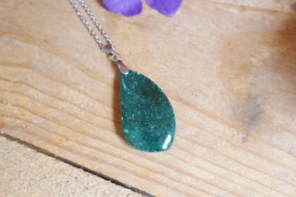 Pendentif en aventurine verte fait main pierre naturelle lithothérapie bien-être minéraux bijoux artisanaux fabriqué en france créatrice cadeau femme