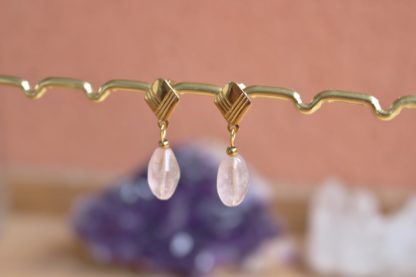 Boucles d'oreilles en quartz rose bijoux artisanaux en pierres naturelles lithothérapie développement personnel bijoux tendance made in france cadeau femme