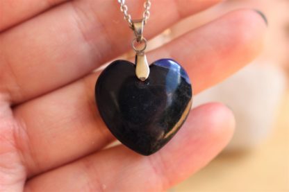 pendentif coeur en sodalite pierre naturelle lithothérapie bijoux fait main made in france handmade collier la voie minérale cadeau femme