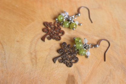 Boucles d'oreilles en péridot et péristérite pierres naturelles bijoux lithothérapie bien-être fait main artisanal cadeau femme