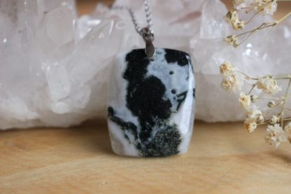 pendentif en agate mousse pierre naturelle lithothérapie bijoux fait main made in france handmade collier la voie minérale cadeau femme