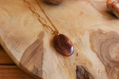 Collier asymétrique en rhodochrosite (réservé)