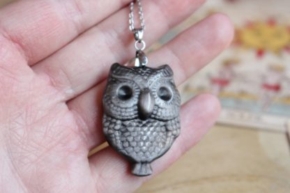 pendentif hibou en obsidienne bijoux pierres naturelles lithothérapie cadeau femme