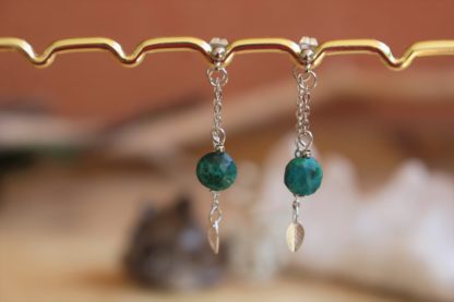 boucles d'oreilles en chrysocolle lithothérapie bijoux pierres véritables et naturelles