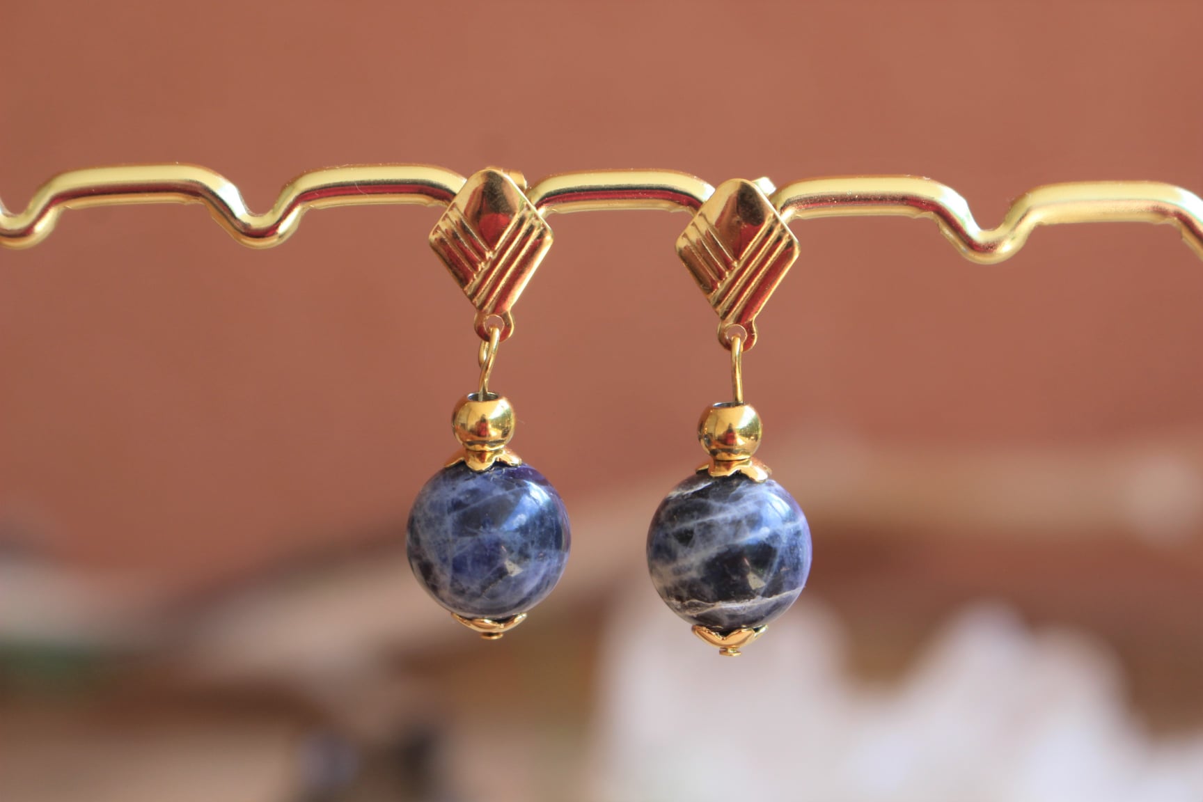 Boucles d'oreilles en sodalite