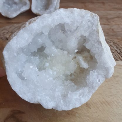 Géode de quartz cristal de roche rechargement minéraux lithothérapie pierres naturelles