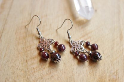 boucles d'oreilles en grenat almandin verte lithothérapie bijoux pierres véritables et naturelles