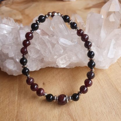 Bracelet en grenat almandin et hyperstène pierres naturelles lithothérapie bijoux