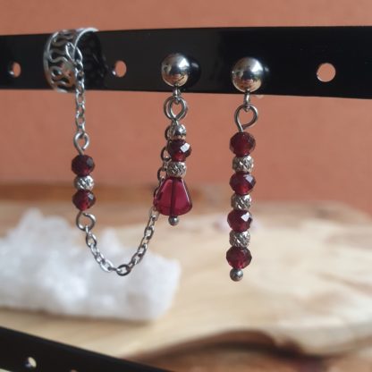 boucles d'oreilles asymétriques en grenat almandin bijoux pierres naturelles lithothérapie