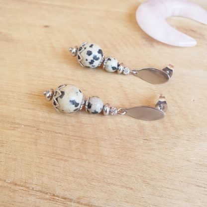 Boucles d'oreilles en jaspe dalmatien pierres naturelles lithothérapie bijoux artisanaux