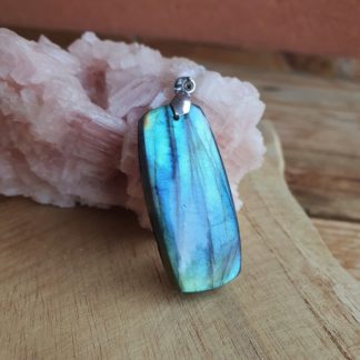 Pendentif en labradorite bijoux pierres naturelles lithothérapie fabriqué en france artisanat