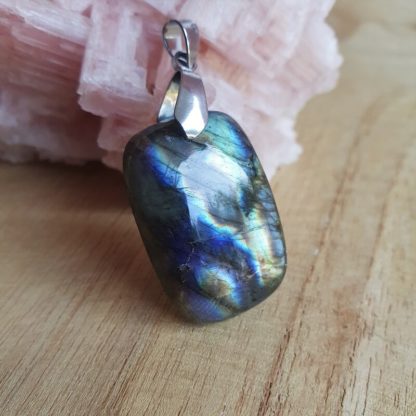 Pendentif en labradorite bijoux pierres naturelles lithothérapie fabriqué en france artisanat