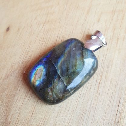 Pendentif en labradorite bijoux pierres naturelles lithothérapie fabriqué en france artisanat