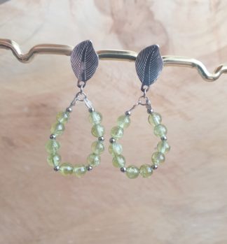 Boucles d'oreilles en péridot bijoux pierres naturelles lithothérapie artisanat