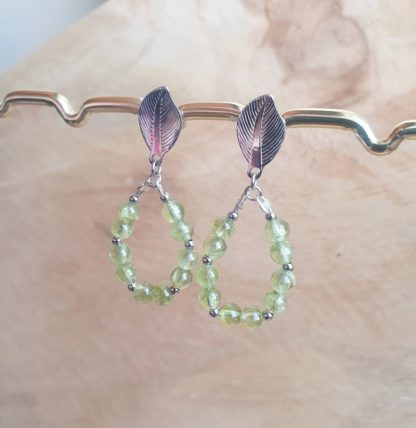 Boucles d'oreilles en péridot bijoux pierres naturelles lithothérapie artisanat