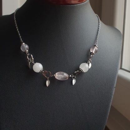 Collier en quartz rose et jade blanc bijoux pierres naturelles lithothérapie