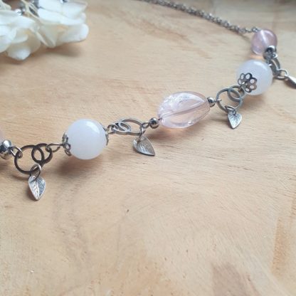 Collier en quartz rose et jade blanc bijoux pierres naturelles lithothérapie