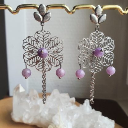 Boucles d'oreilles en lépidolite bijoux pierres naturelles lithothérapie minéraux