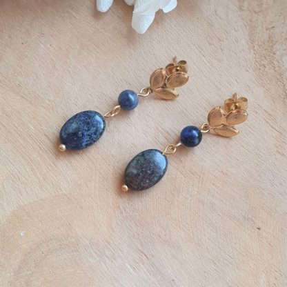 Boucles d'oreilles en sodalite bijoux lithothérapie pierres naturelles minéraux