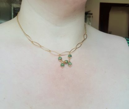 Collier en jade lithothérapie pierres naturelles minéraux bijoux artisanat de France