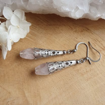 Boucles d'oreilles en quartz rose lithothérapie pierres naturelles minéraux bijoux artisanat de France