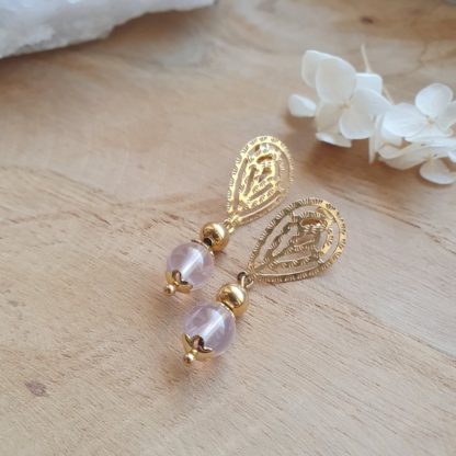 Boucles d'oreilles pendantes en quartz rose lithothérapie pierres naturelles minéraux bijoux artisanat de France