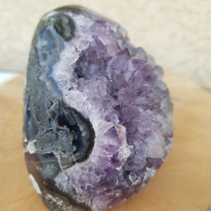 Druse en améthyste pierres naturelles lithothérapie cristaux