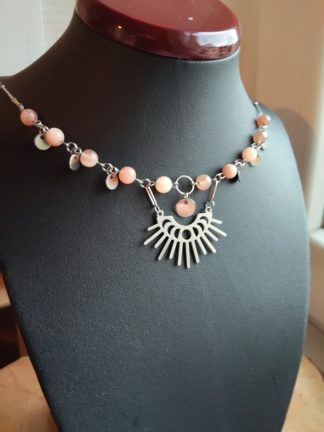Collier en pierre de lune pierres naturelles lithothérapie bijoux