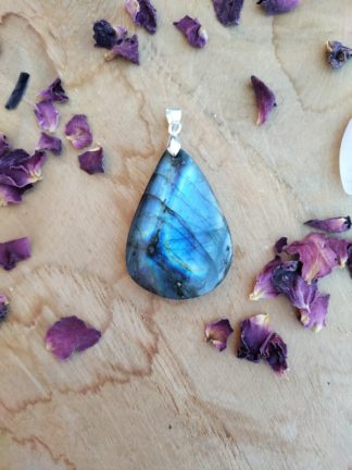 Pendentif labradorite lithothérapie pierres naturelles