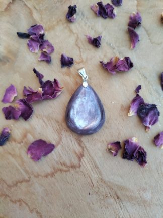 Pendentif lépidolite lithothérapie pierres naturelles